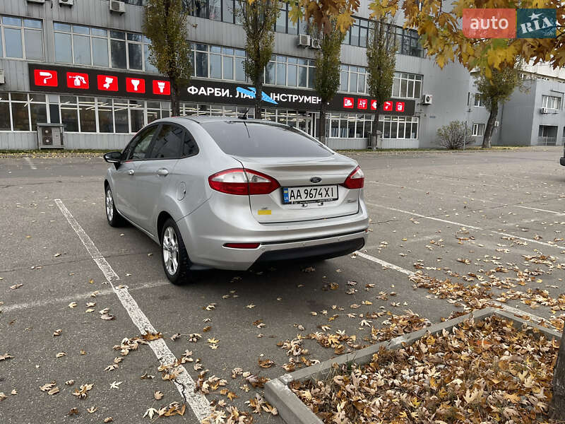 Седан Ford Fiesta 2015 в Києві фото 6 Седан Ford Fiesta 2015 в Києві