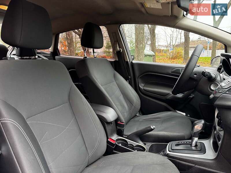 Седан Ford Fiesta 2017 в Києві