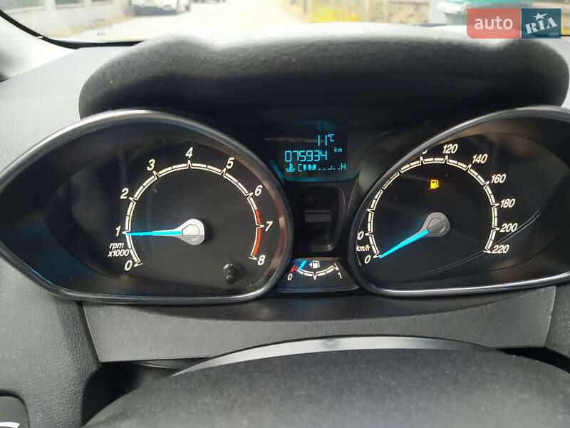 Хетчбек Ford Fiesta 2016 в Києві фото 3 Хетчбек Ford Fiesta 2016 в Києві