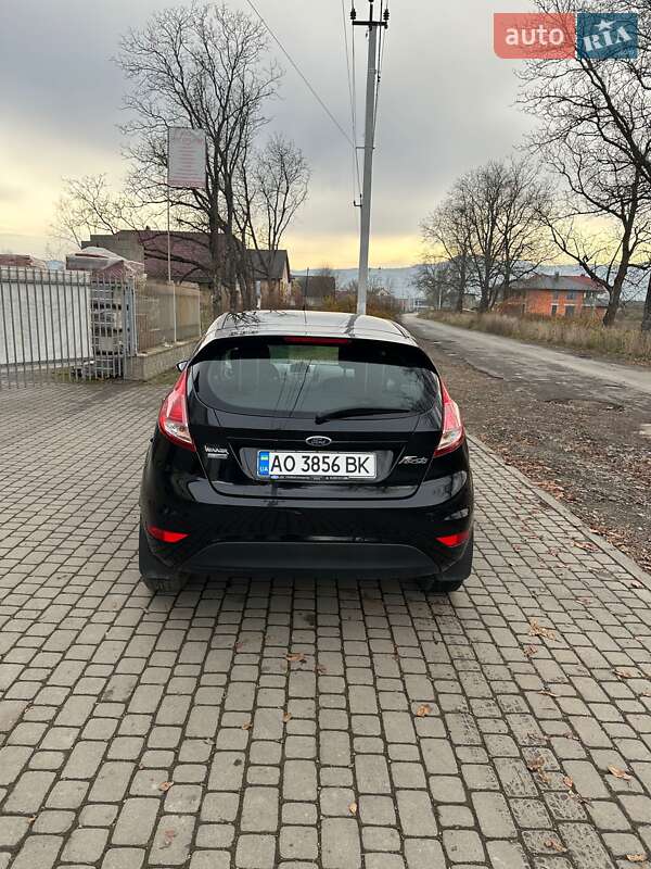 Хетчбек Ford Fiesta 2013 в Хусті фото 2 Хетчбек Ford Fiesta 2013 в Хусті