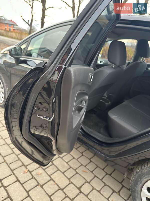 Хетчбек Ford Fiesta 2013 в Хусті фото 8 Хетчбек Ford Fiesta 2013 в Хусті