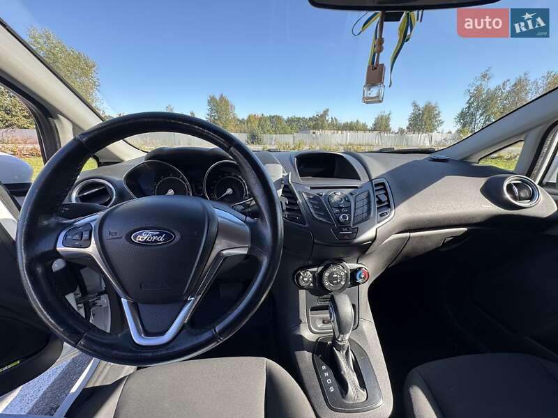 Хэтчбек Ford Fiesta 2017 в Буче