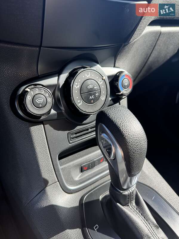 Хэтчбек Ford Fiesta 2017 в Буче