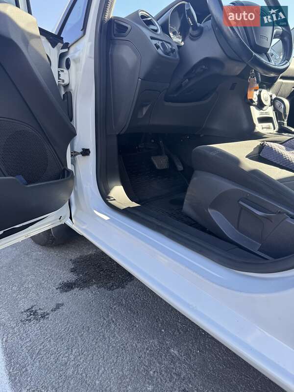 Хэтчбек Ford Fiesta 2017 в Буче