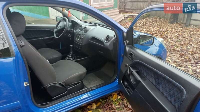 Хетчбек Ford Fiesta 2007 в Зарожанах