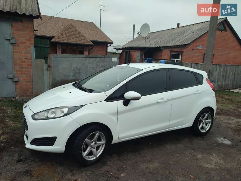 Хетчбек Ford Fiesta 2013 в Полтаві