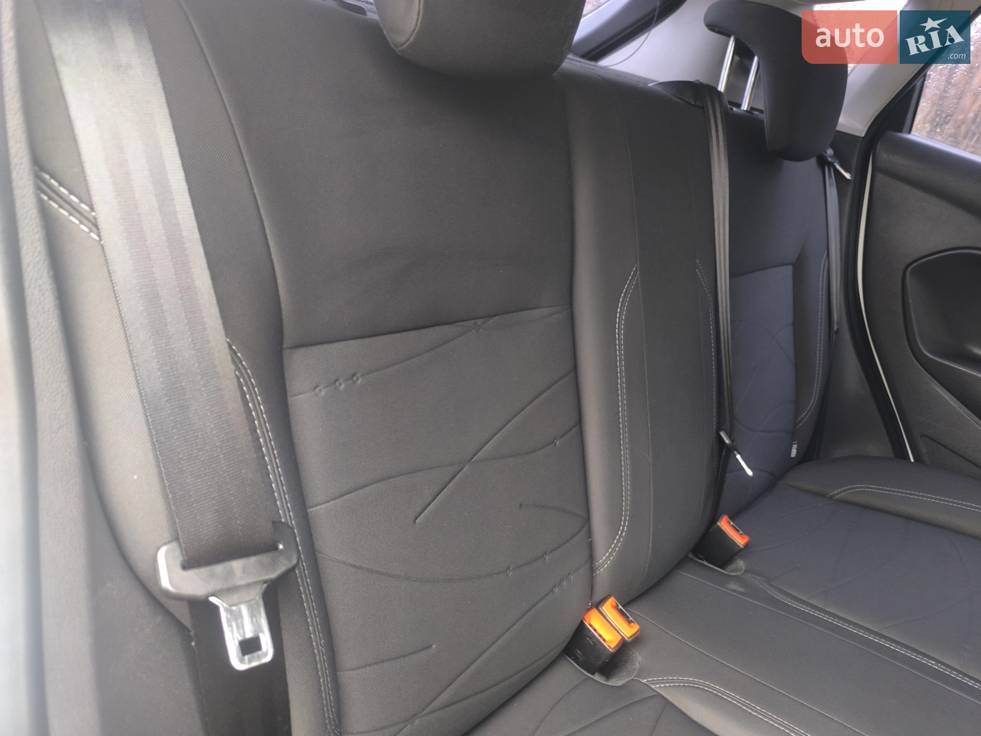 2013 Ford Fiesta - мініатюра 22