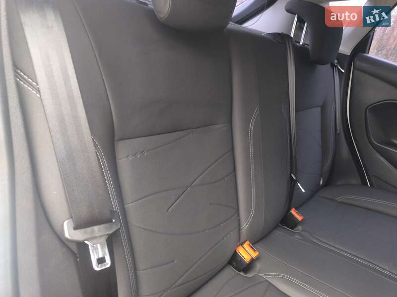 Хетчбек Ford Fiesta 2013 в Полтаві
