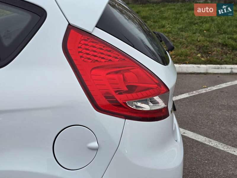 Хэтчбек Ford Fiesta 2012 в Житомире фото 15 Хэтчбек Ford Fiesta 2012 в Житомире
