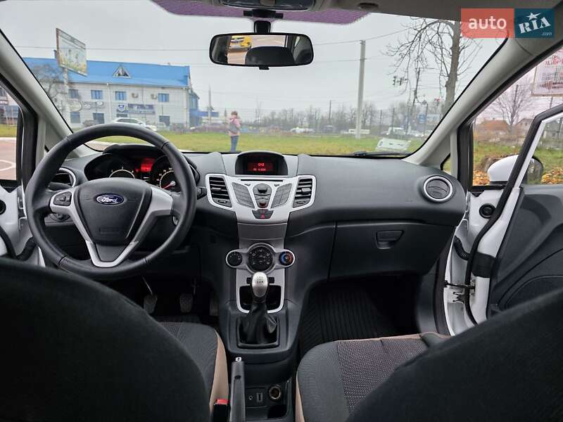 Хэтчбек Ford Fiesta 2012 в Житомире фото 25 Хэтчбек Ford Fiesta 2012 в Житомире