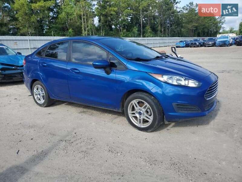 Седан Ford Fiesta 2018 в Львові