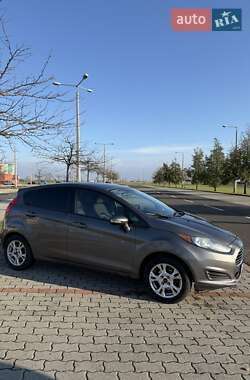 Хэтчбек Ford Fiesta 2013 в Мукачево