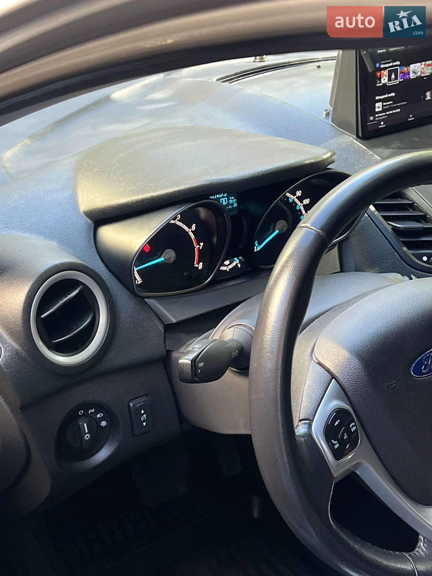2017 Ford Fiesta - мініатюра 18