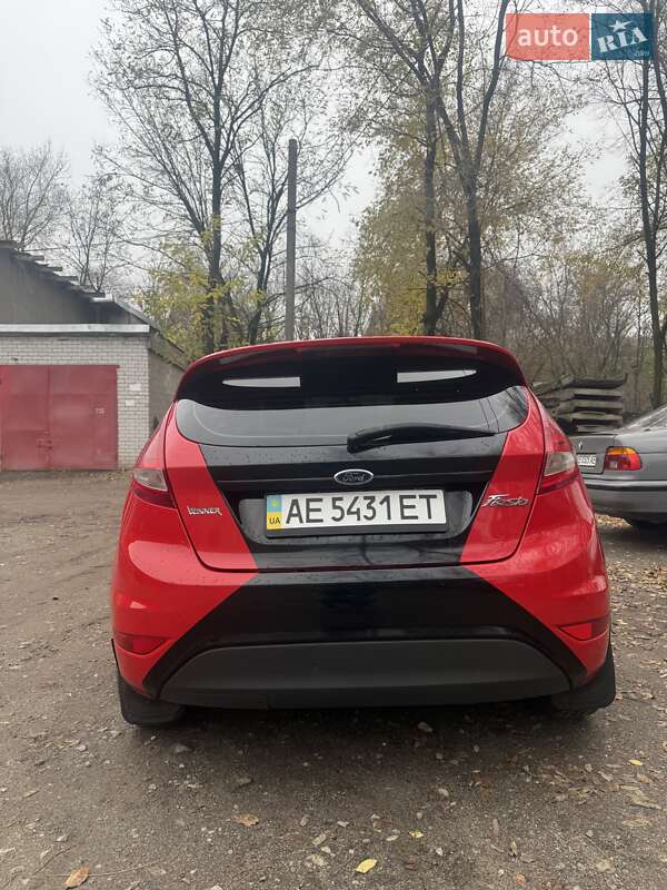 Хэтчбек Ford Fiesta 2011 в Днепре