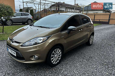 Хэтчбек Ford Fiesta 2011 в Мукачево