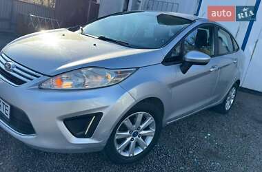 Седан Ford Fiesta 2011 в Львові