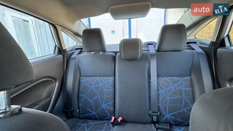 Седан Ford Fiesta 2011 в Львові