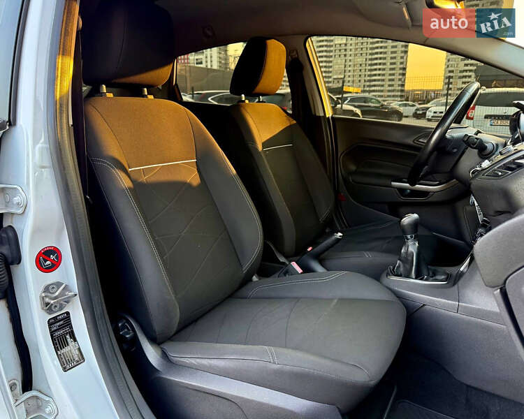 Хетчбек Ford Fiesta 2013 в Києві