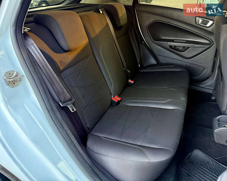 Хетчбек Ford Fiesta 2013 в Києві