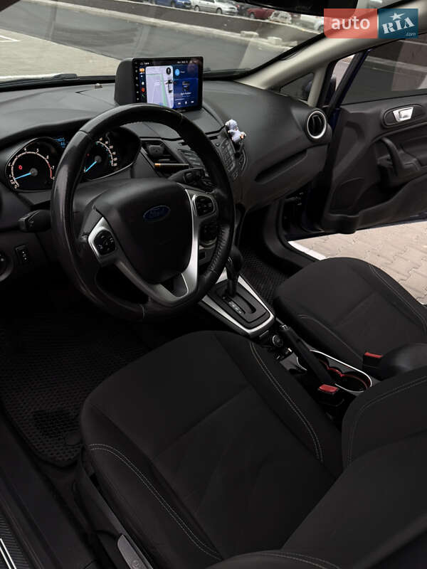 Седан Ford Fiesta 2016 в Києві