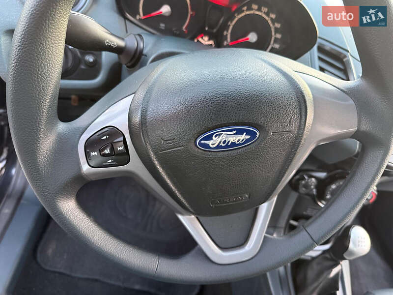 Хетчбек Ford Fiesta 2010 в Дубні