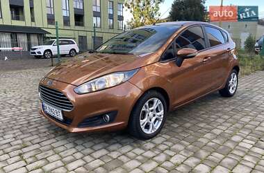 Хетчбек Ford Fiesta 2015 в Рівному