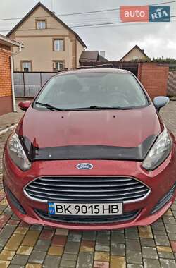 Седан Ford Fiesta 2014 в Рівному