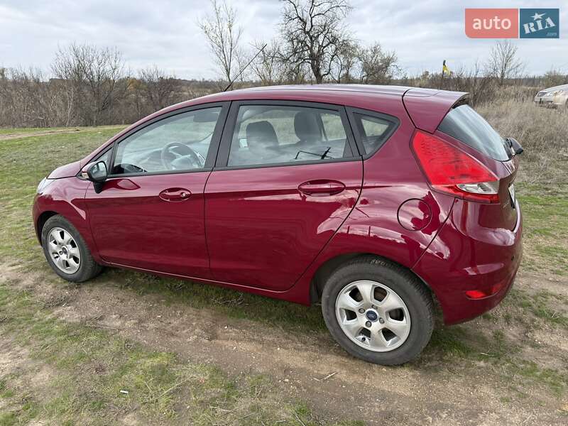 Хетчбек Ford Fiesta 2011 в Запоріжжі фото 4 Хетчбек Ford Fiesta 2011 в Запоріжжі