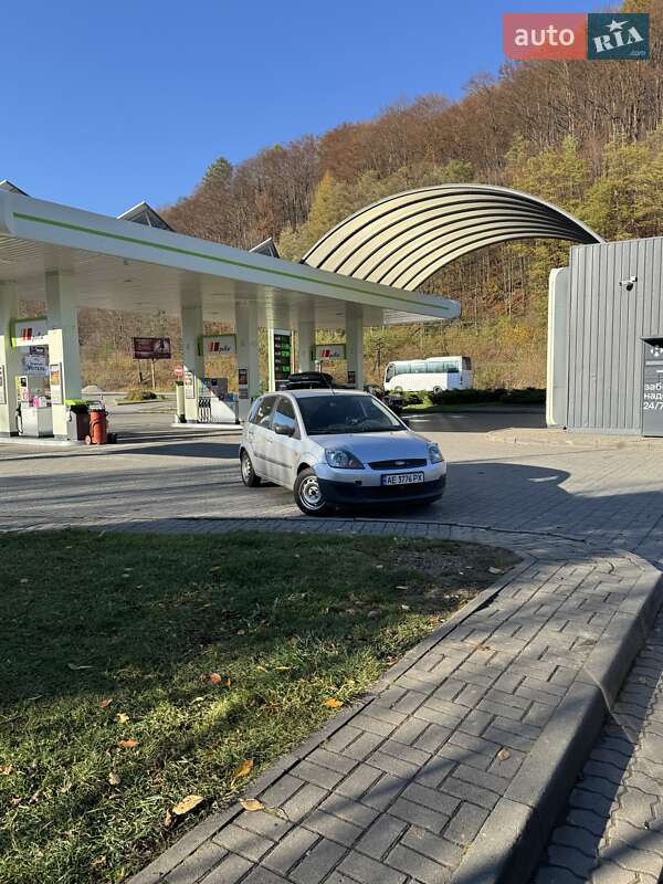 Хэтчбек Ford Fiesta 2007 в Днепре