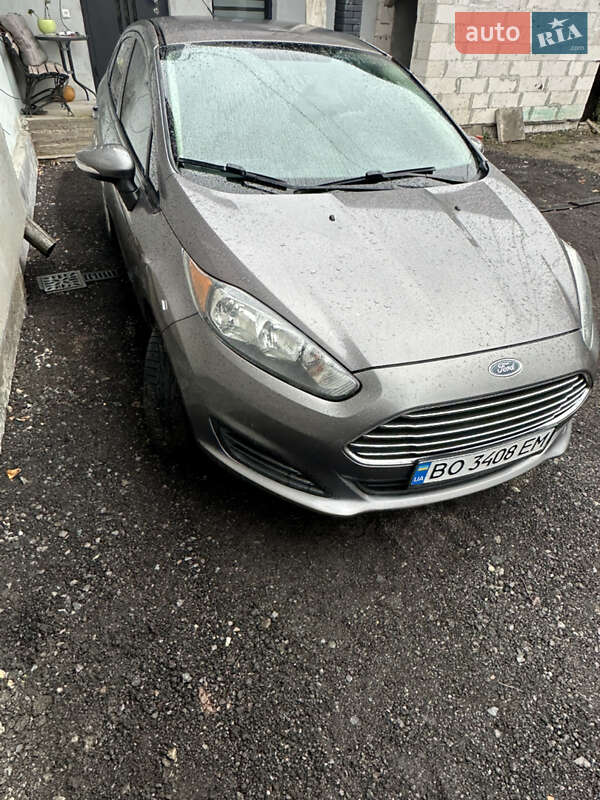 Седан Ford Fiesta 2013 в Львові фото 5 Седан Ford Fiesta 2013 в Львові