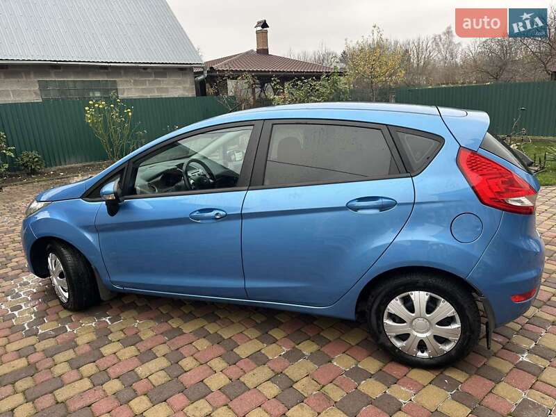 Хетчбек Ford Fiesta 2010 в Радехові