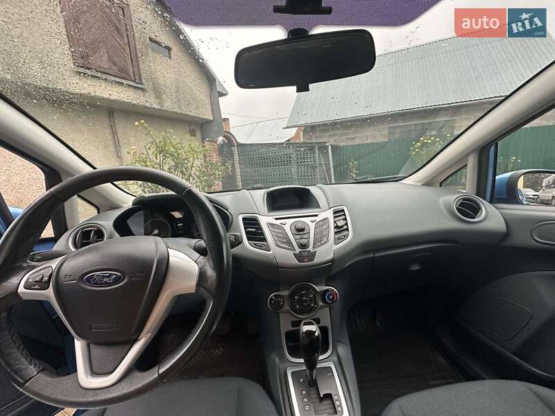 Хетчбек Ford Fiesta 2010 в Радехові