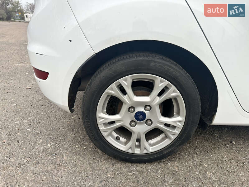 Хетчбек Ford Fiesta 2014 в Одесі