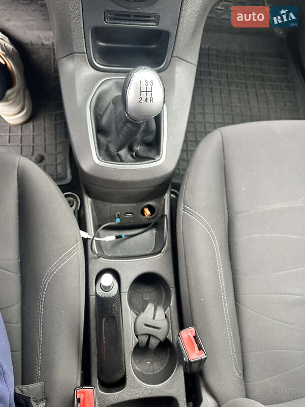 Хетчбек Ford Fiesta 2014 в Одесі