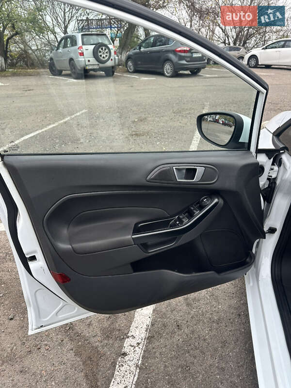 Хетчбек Ford Fiesta 2014 в Одесі