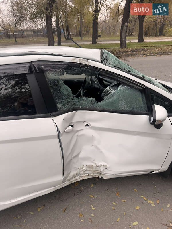 Хетчбек Ford Fiesta 2011 в Запоріжжі
