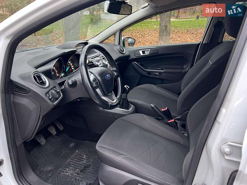 Хетчбек Ford Fiesta 2013 в Києві