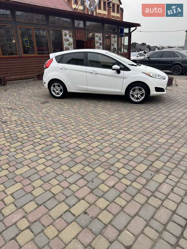 Хетчбек Ford Fiesta 2017 в Тернополі фото 4 Хетчбек Ford Fiesta 2017 в Тернополі