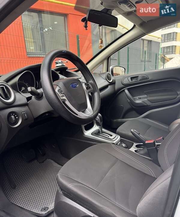 Хетчбек Ford Fiesta 2017 в Тернополі фото 12 Хетчбек Ford Fiesta 2017 в Тернополі