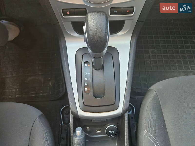 Хетчбек Ford Fiesta 2014 в Києві