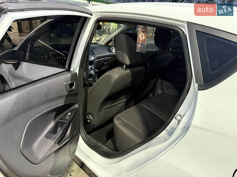 Седан Ford Fiesta 2014 в Харкові