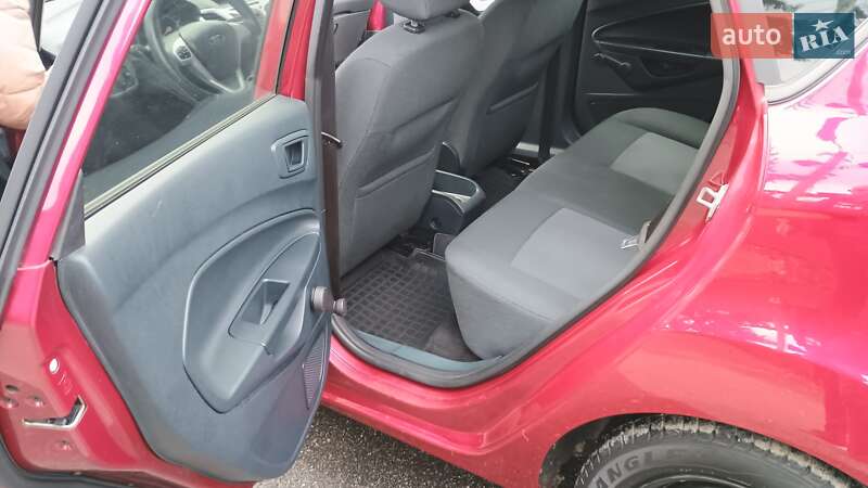 Хетчбек Ford Fiesta 2012 в Вінниці фото 46 Хетчбек Ford Fiesta 2012 в Вінниці
