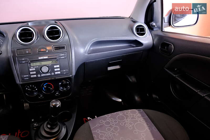 Хэтчбек Ford Fiesta 2006 в Одессе фото 34 Хэтчбек Ford Fiesta 2006 в Одессе