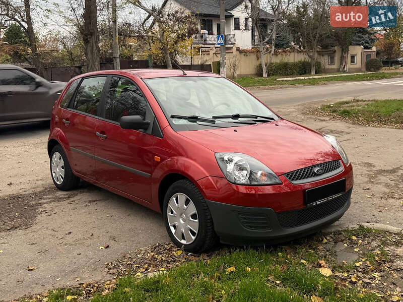 Хэтчбек Ford Fiesta 2007 в Одессе