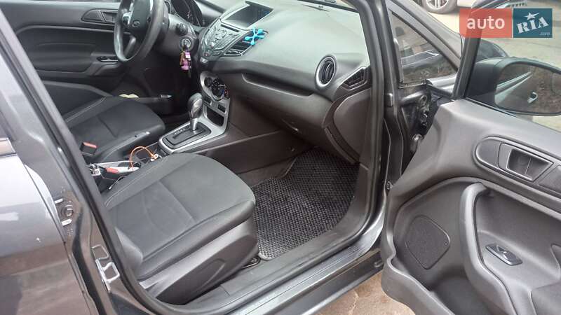 Хетчбек Ford Fiesta 2017 в Львові