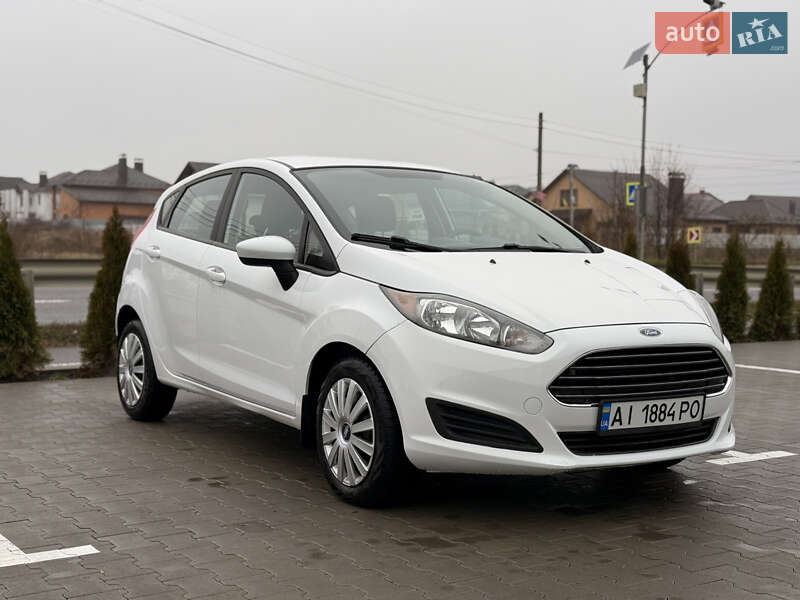 Хетчбек Ford Fiesta 2016 в Вінниці