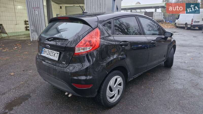 Хэтчбек Ford Fiesta 2011 в Николаеве