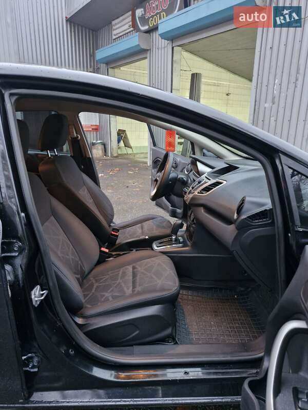 Хэтчбек Ford Fiesta 2011 в Николаеве