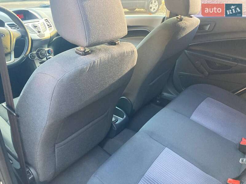 Хетчбек Ford Fiesta 2011 в Ірпені