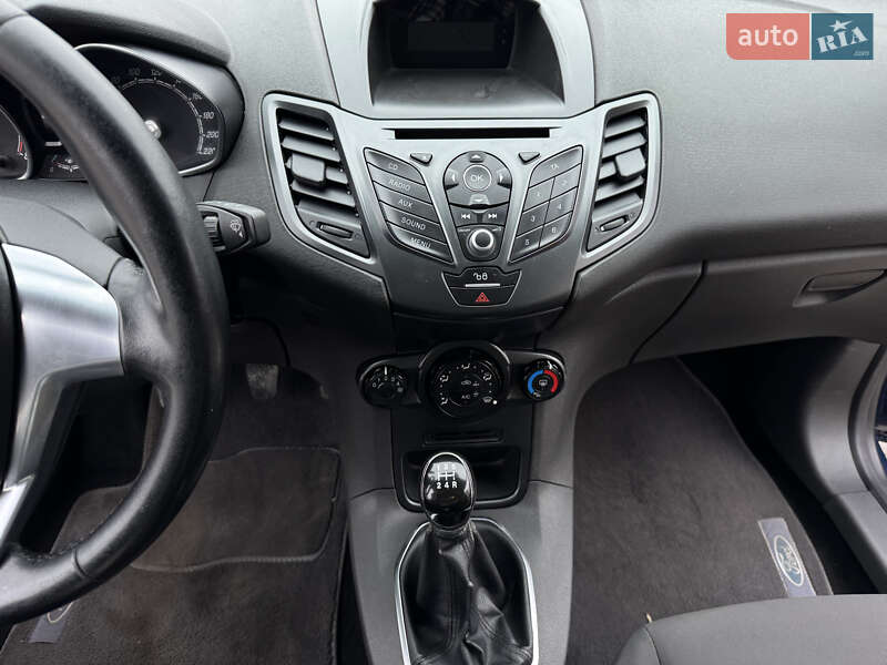 Хэтчбек Ford Fiesta 2015 в Днепре фото 19 Хэтчбек Ford Fiesta 2015 в Днепре